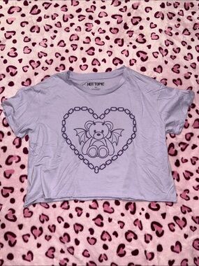 Hot Topic Lilac Bat-Wing Teddy Chain Heart Crop Tee